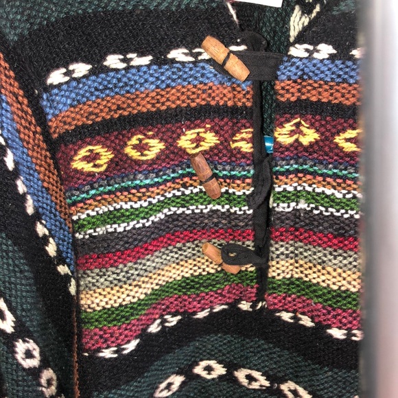 Cute patterned pull over!! Size small - Picture 3 of 3